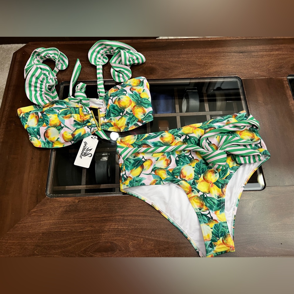 🆕 Sporlike Lemon Print Bikini Set